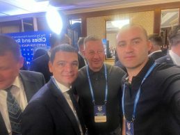 Олексій Романько: «Сумщина — в єдності з усією країною. Маємо спільно будувати громади, здатні вистояти, відновитися і перемогти» Олексій Романько: «Сумщина — в єдності з усією країною. Маємо спільно будувати громади, здатні вистояти, відновитися і перемогти»