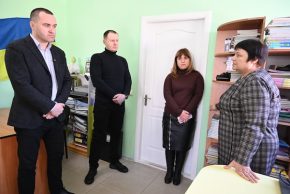 Голова облради Олексій Романько тримає на контролі роботу Юнаківської громади