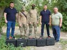 Підтримка Захисників у дії: Артем Кобзар передав ретранслятори для сумського батальйону безпілотних систем