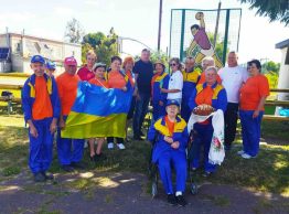 Віталій Калініченко підтримав «Пиріг незламності» на Лебединщині: солодкі подарунки, забіг і спортивне свято